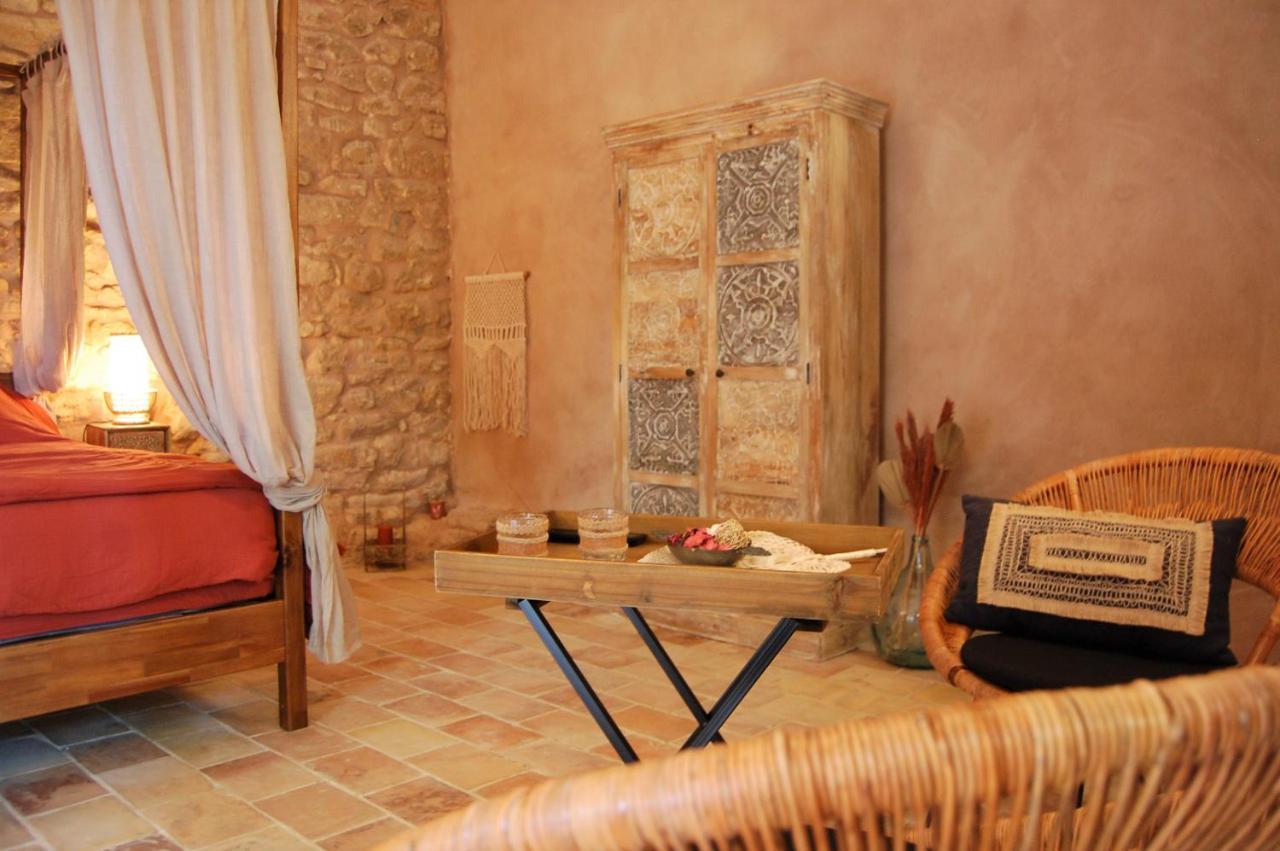 La Bucolique, Chambres Et Jardin D'Hotes 撒波兰 外观 照片