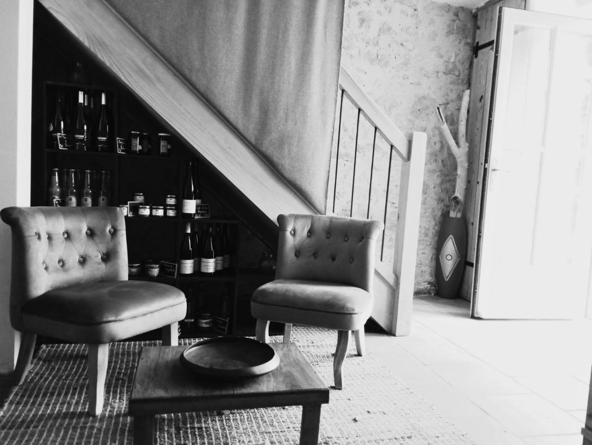 La Bucolique, Chambres Et Jardin D'Hotes 撒波兰 外观 照片