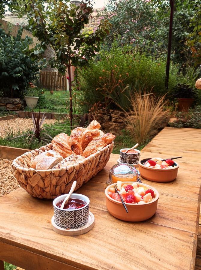 La Bucolique, Chambres Et Jardin D'Hotes 撒波兰 外观 照片
